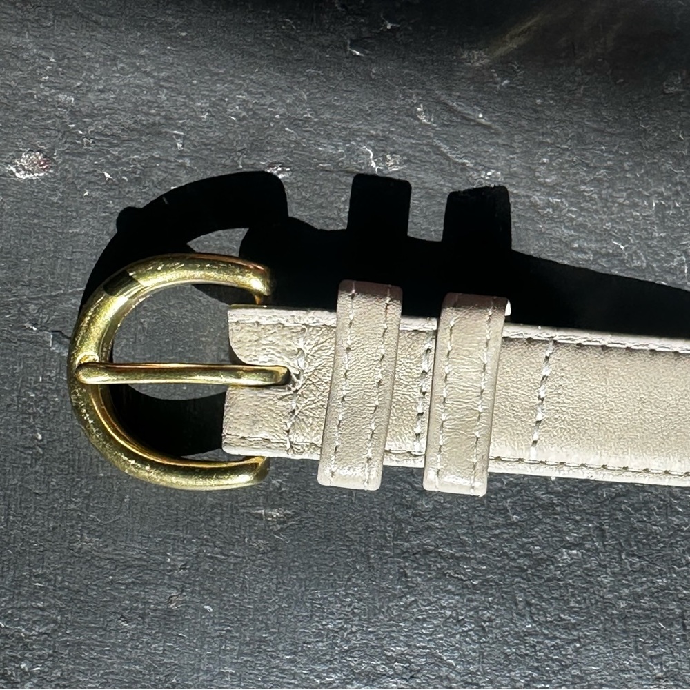 NEXT TO NEW COACH LEATHER BELT WITH SOLID BRASS BUCKLE. SIZE 2XL OR 44’ BEIGE - Picture 3 of 11